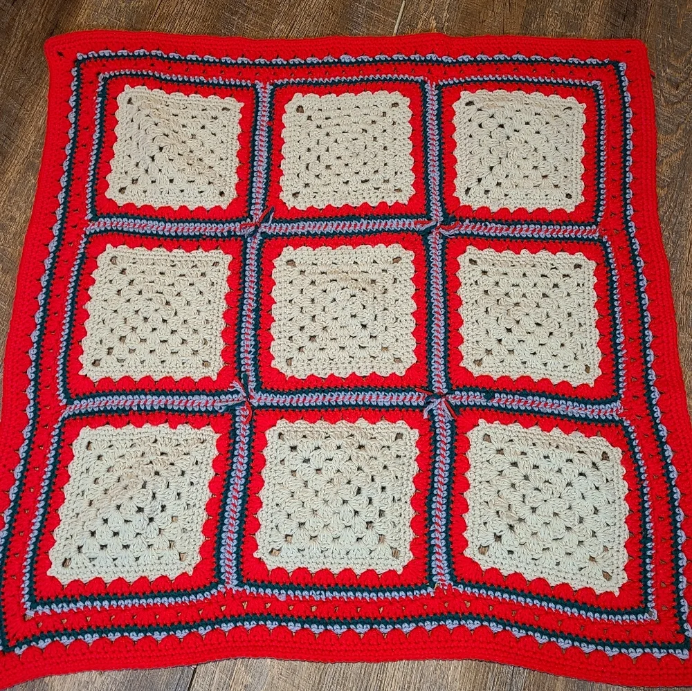 Granny SquareCrochet Throw red green and cream colors 10